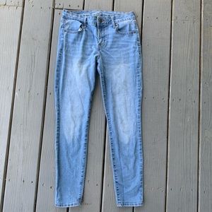 Old navy light wash mid-rise skinny jeans